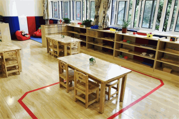 蒙氏宝贝国际早教中心